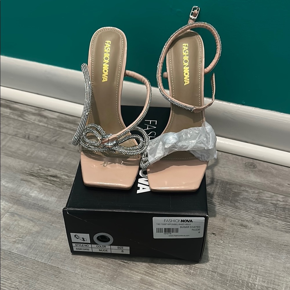 Fashion Nova Women's Nude and Silver Strappy Heels